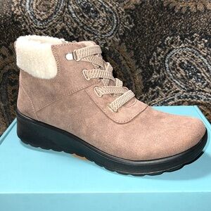 BZees Generation Faux Shearling Cuff
Bootie (Women)